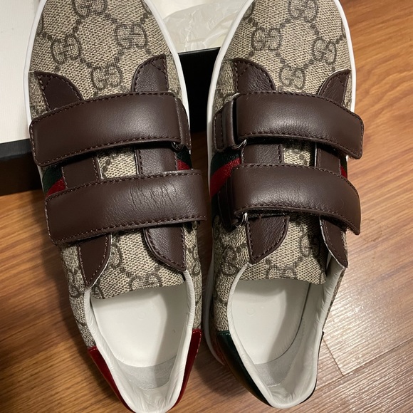 GUCCI - Picture 4 of 4